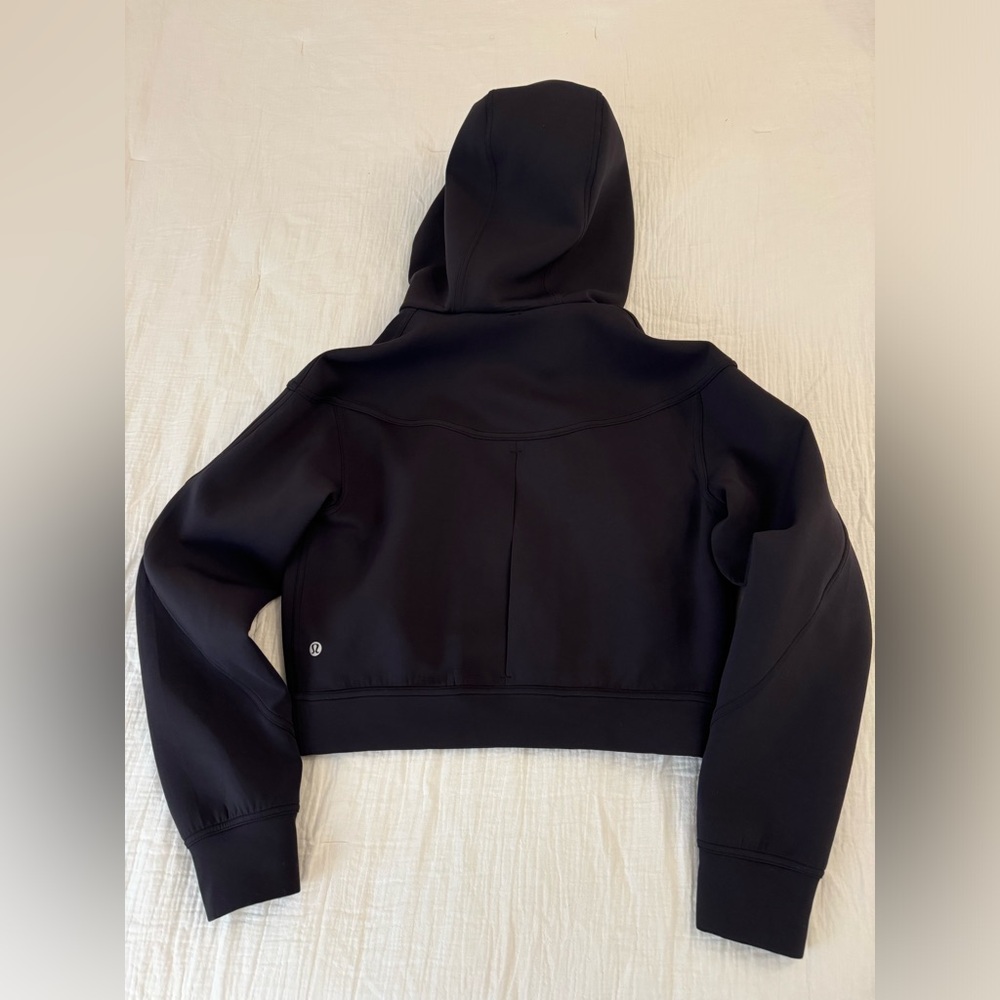 Lululemon women’s hoodie